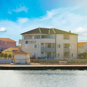 Apartament Perla, Vir